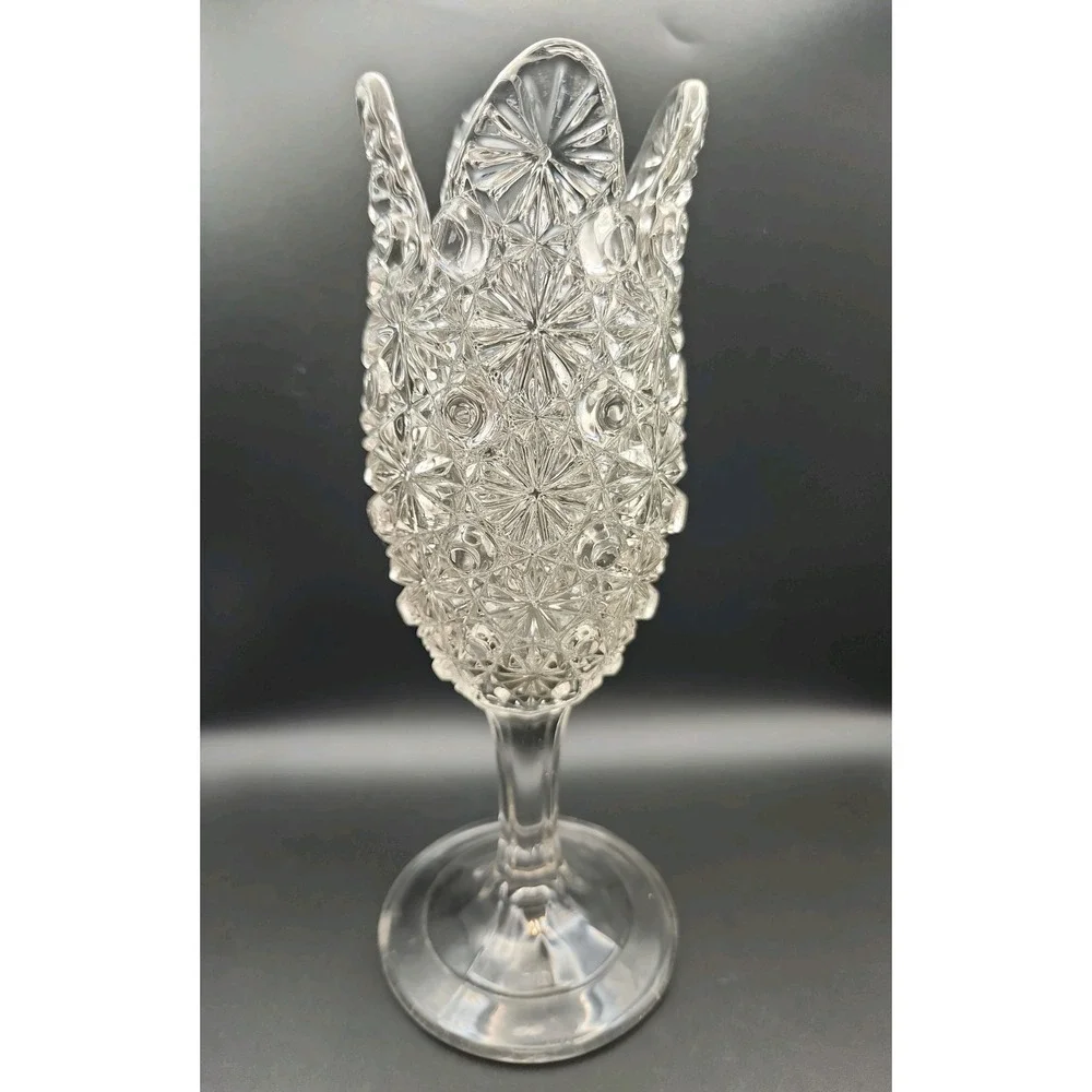 Antique ELSON Glass EAPG tulip-shaped pedestal vase Daisy & Button Pattern